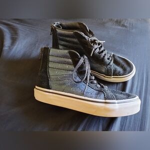 VANS Sk8 Hi-Top sneakers in a girl's US kids 1.0 The black suede Metallic